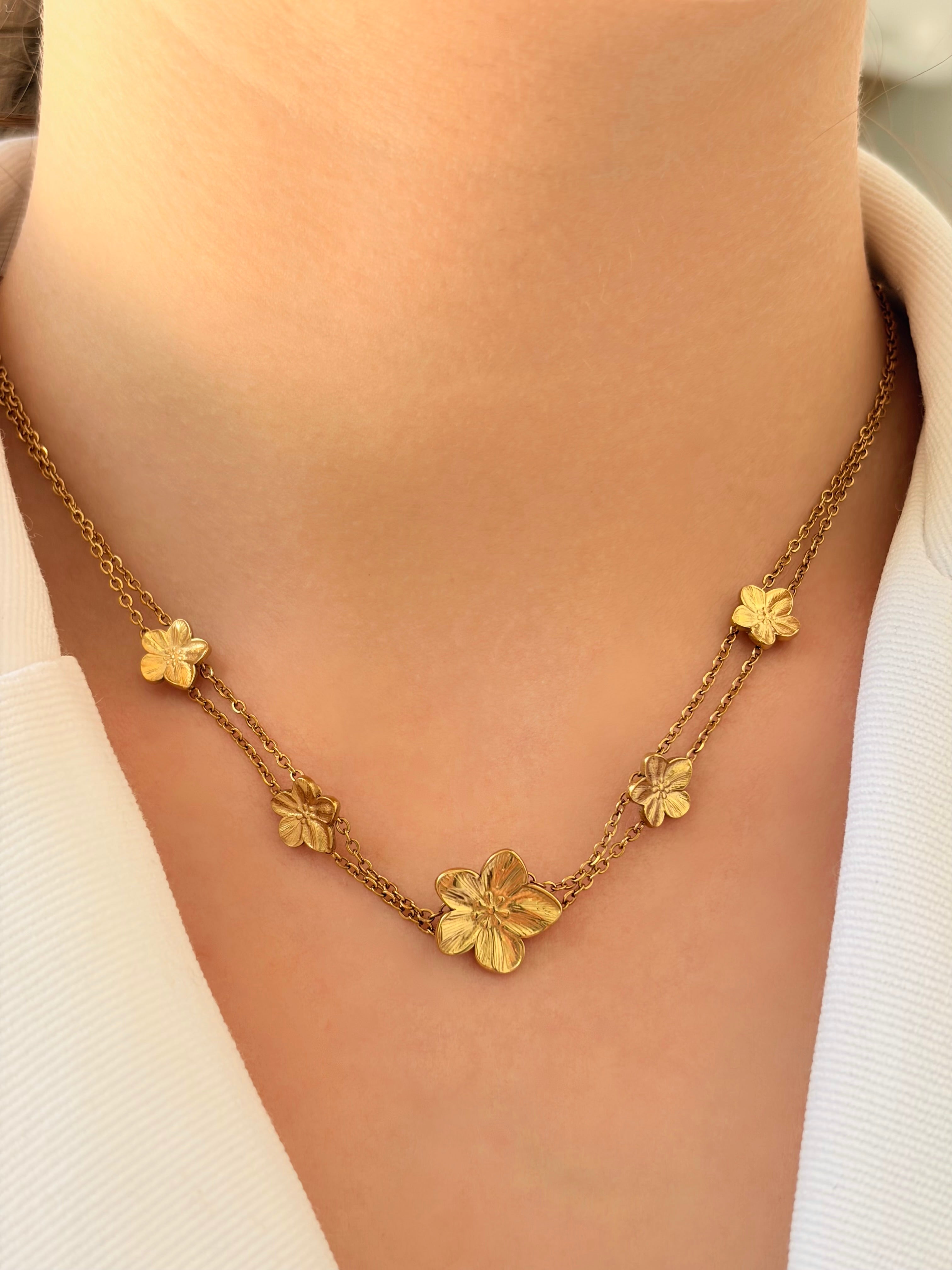 Collier DAISY