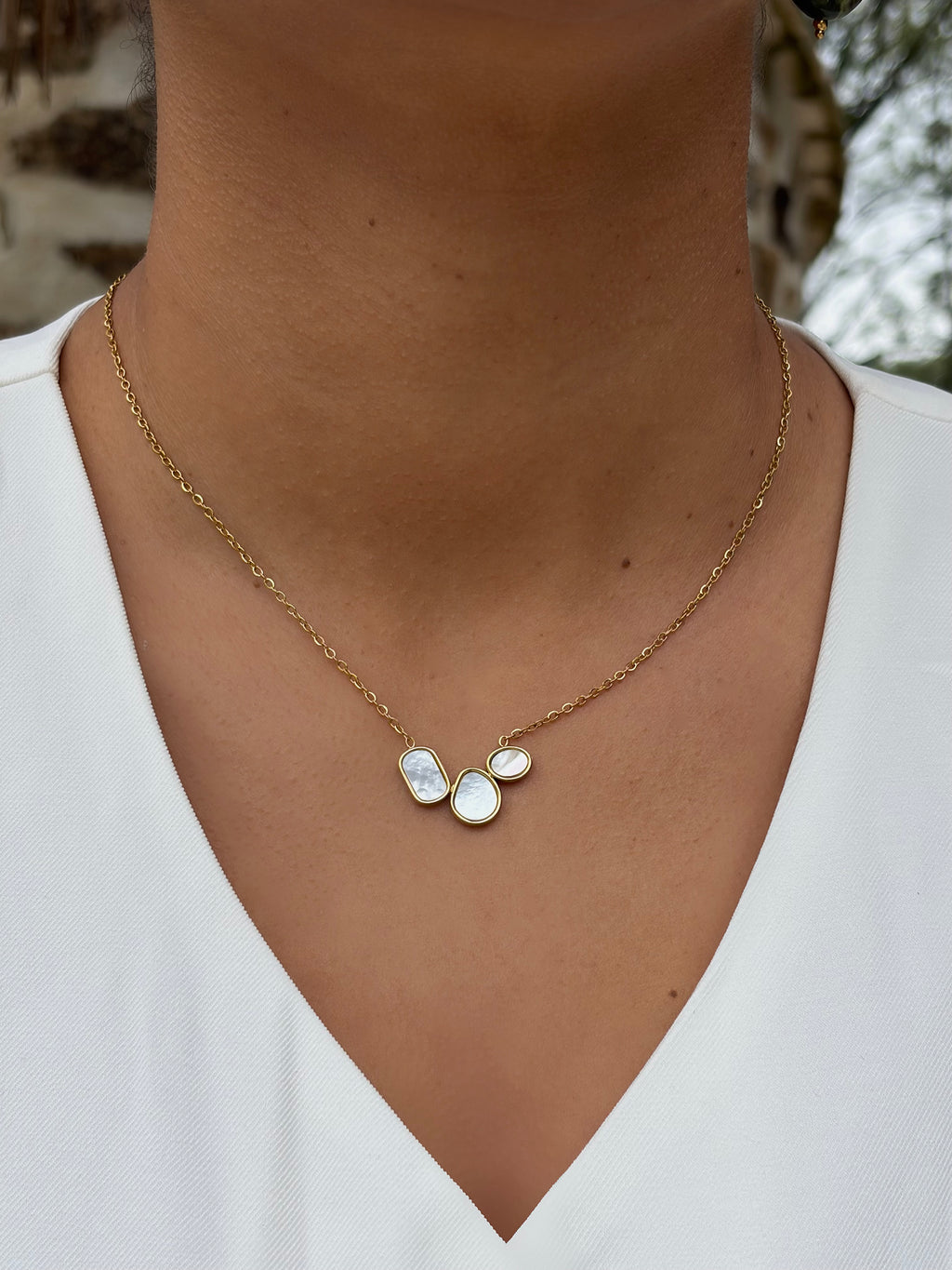 COLLIER NACRE