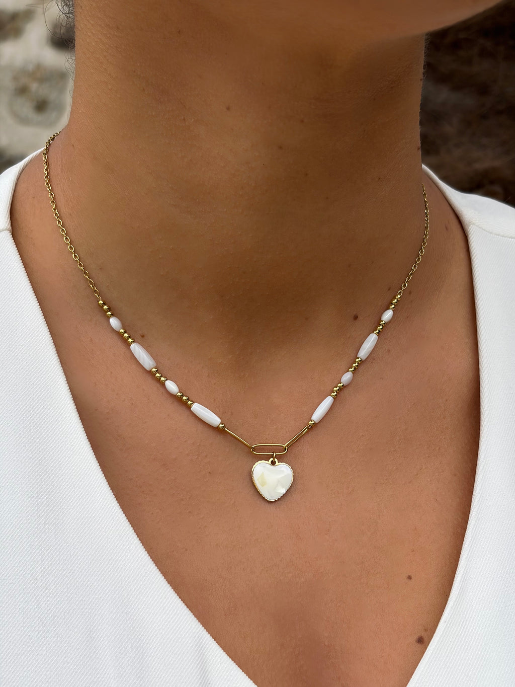COLLIER AMORIA